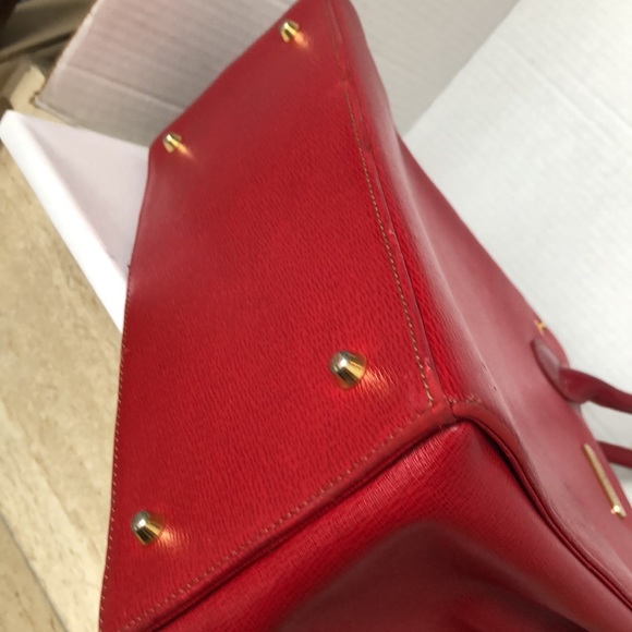 AUTHENTIC/VINTAGE SANYO SHOKAI BURBERRY LEATHER SHOULDER TOTE BAG. - Picture 7 of 17